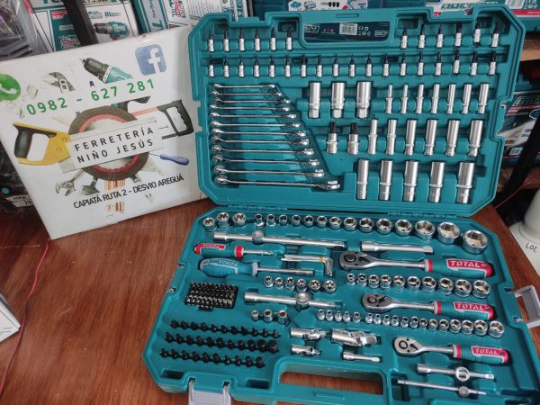 MALETÍN CON JUEGO DE HERRAMIENTAS (216 PZS) TOTAL