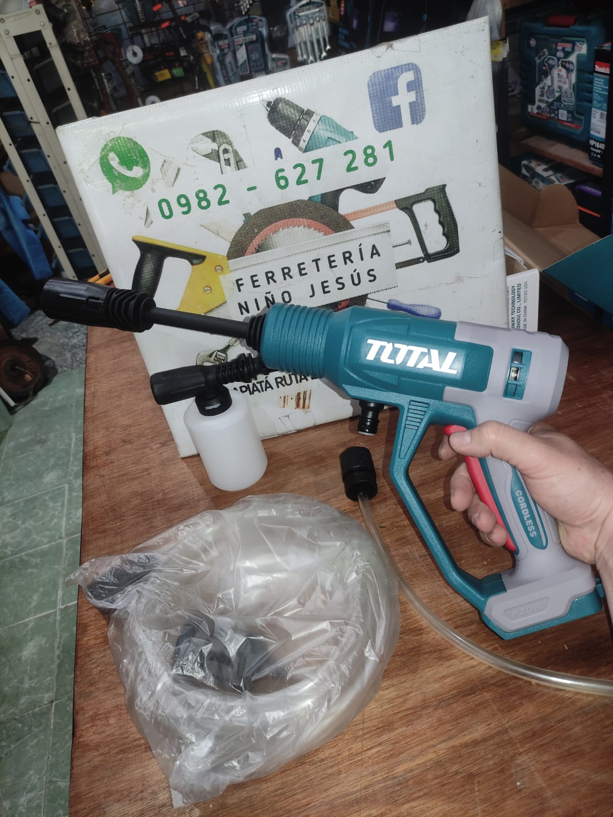 TOTAL HIDROLAVADORA 20V TPWLI2036