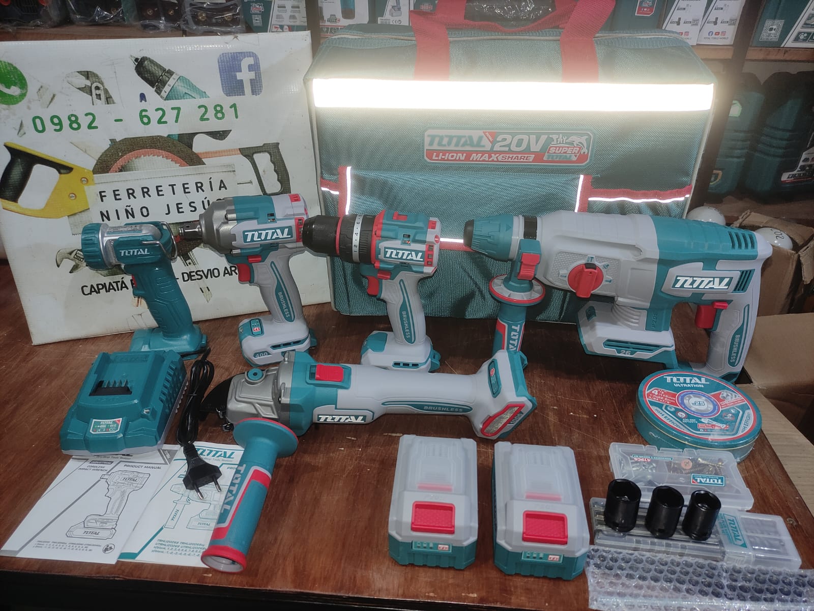 TOTAL KIT 5en1 TALA + LLAV DE IMPAC + ROTO + AMOL + LINTERN 20V TCKLI20592 - Imagen 2