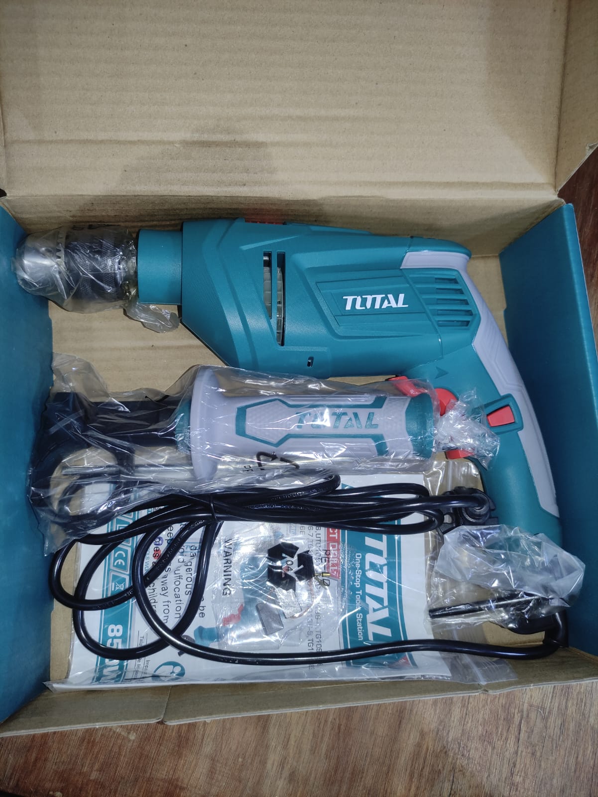 TALADRO DE IMPACTO (PERCUTOR) 850W 13MM (MANDRIL DE METAL) TG109136 TOTAL - Imagen 2