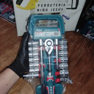 TOTAL JUEGO DE DADOS CR VANAD 1/2" 17PCS THT121171