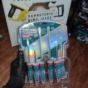 TOTAL JUEGO DE DESTORNILLADORES 6PCS S2 TKSDS0626