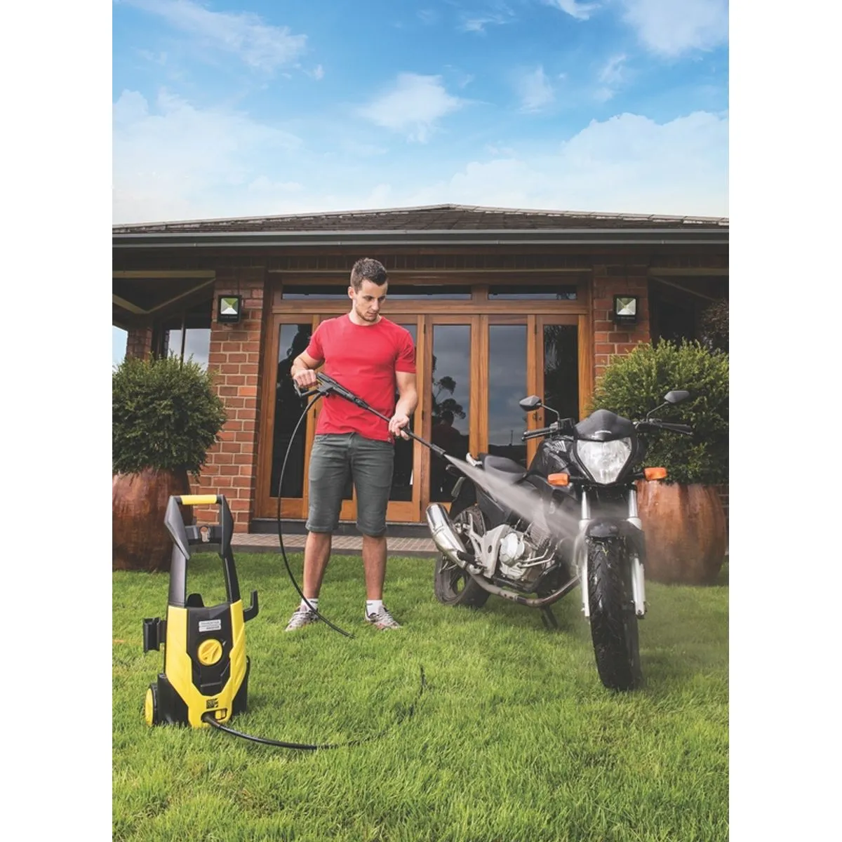 Hidrolavadora De Alta Presión Tramontina Master 1400 W Con Manguera De Alta Presión De 3 M, Chorro Regulable, 1600 Psi, 220 V - Imagen 2