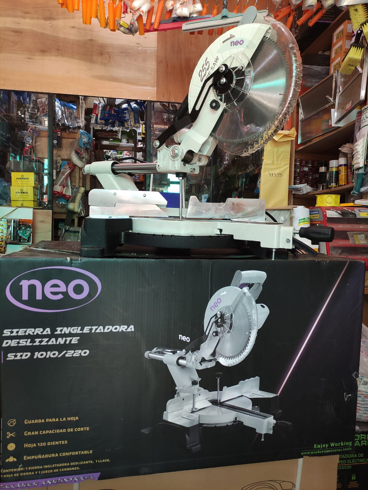 Ingleteadora Deslizante Neo de 12" 2200W 220V 50 60Hz Clase I