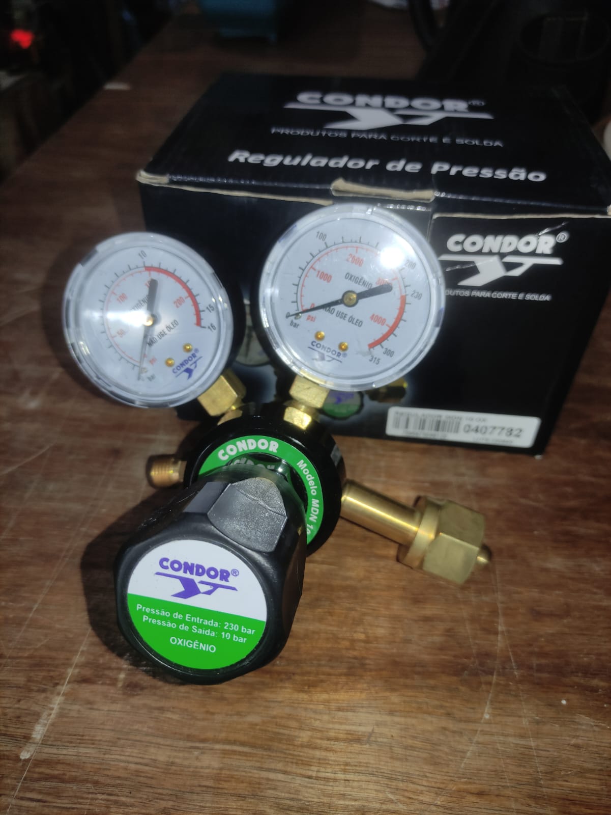 REGULADOR MANOMETRO MDN 10 OXIGENO MARCA CONDOR