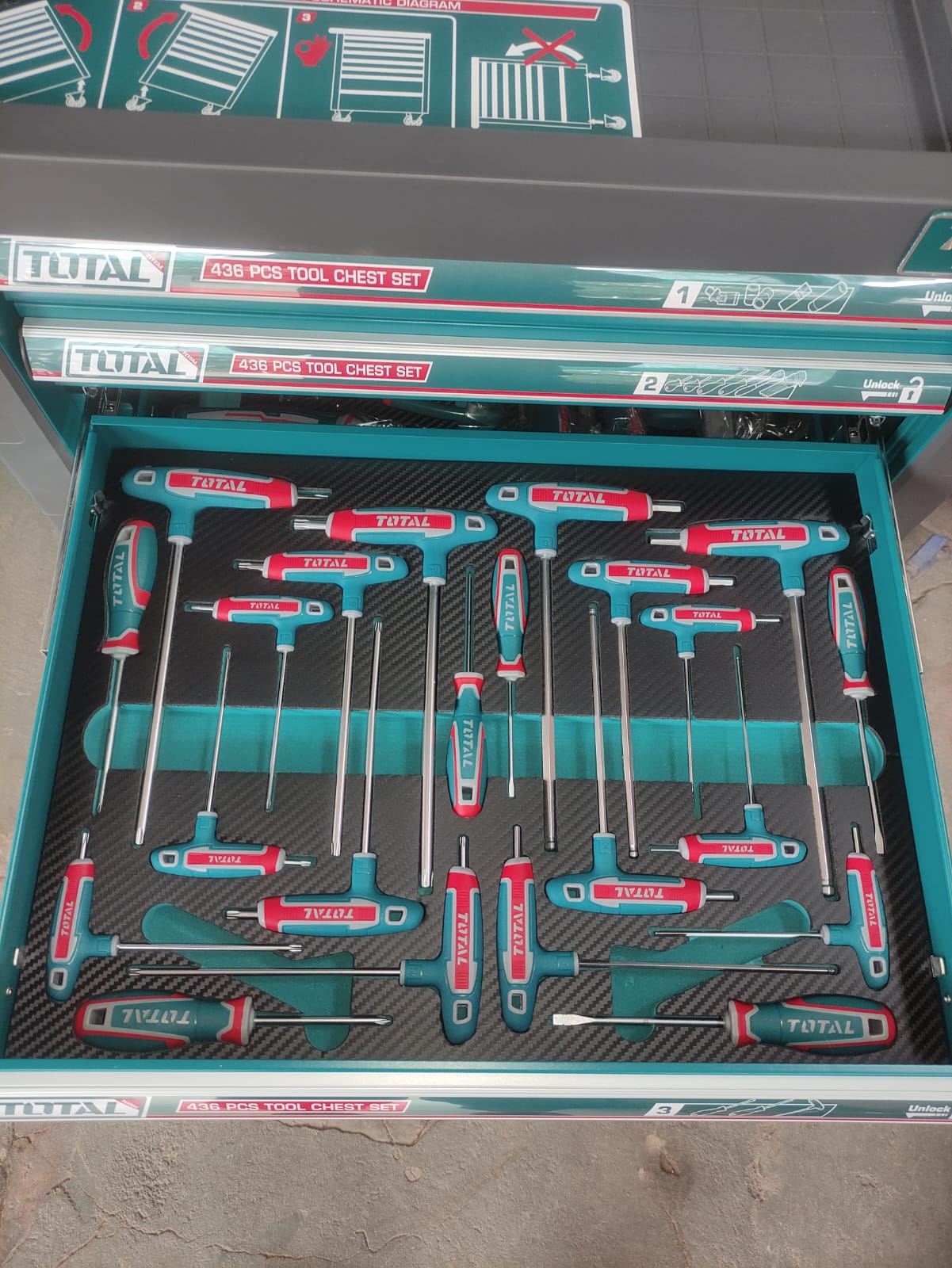 CARRO GABINETE DE HERRAMIENTAS CON EQUIPOS A BATERIA 20V 436PCS THPTCS84362 - Imagen 5